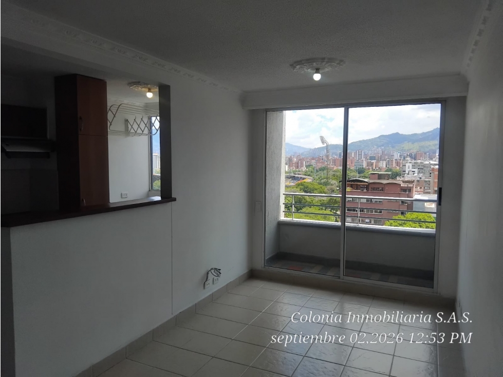 Apartamento en arriendo en Los Colores, Medellín · foto 3 de 13