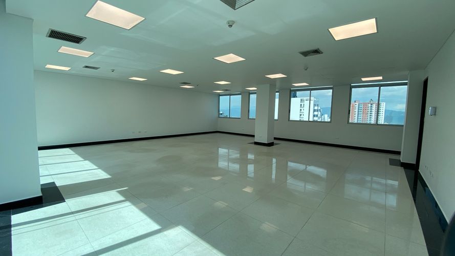 Oficina en venta en Antonia Santos Centro, Bucaramanga, 99 m² · foto 6 de 7