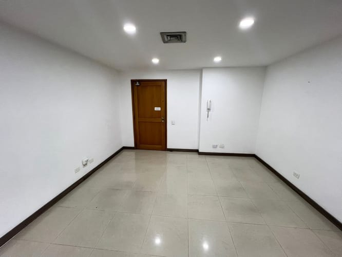 Oficina en arriendo en El Poblado, Medellín, 32 m² · foto 5 de 7