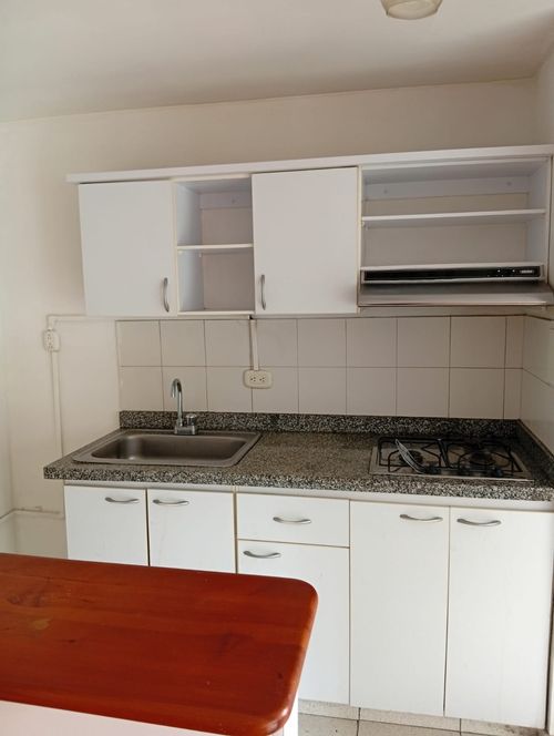 Apartaestudio en arriendo en La Macarena, Bogotá, 45 m² · foto 12 de 19