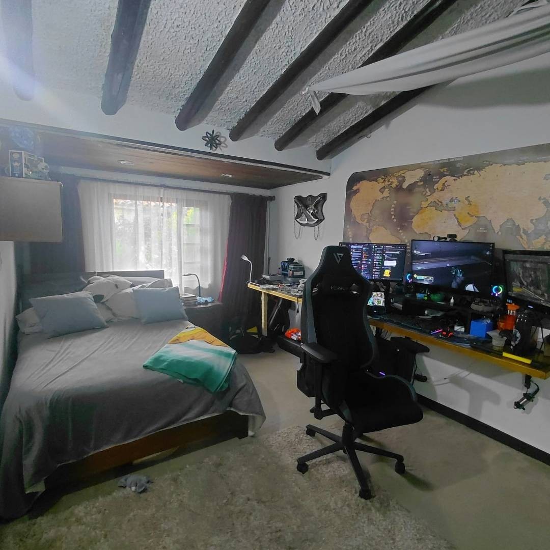 Casa en venta en Modelia, Bogotá · foto 2 de 22