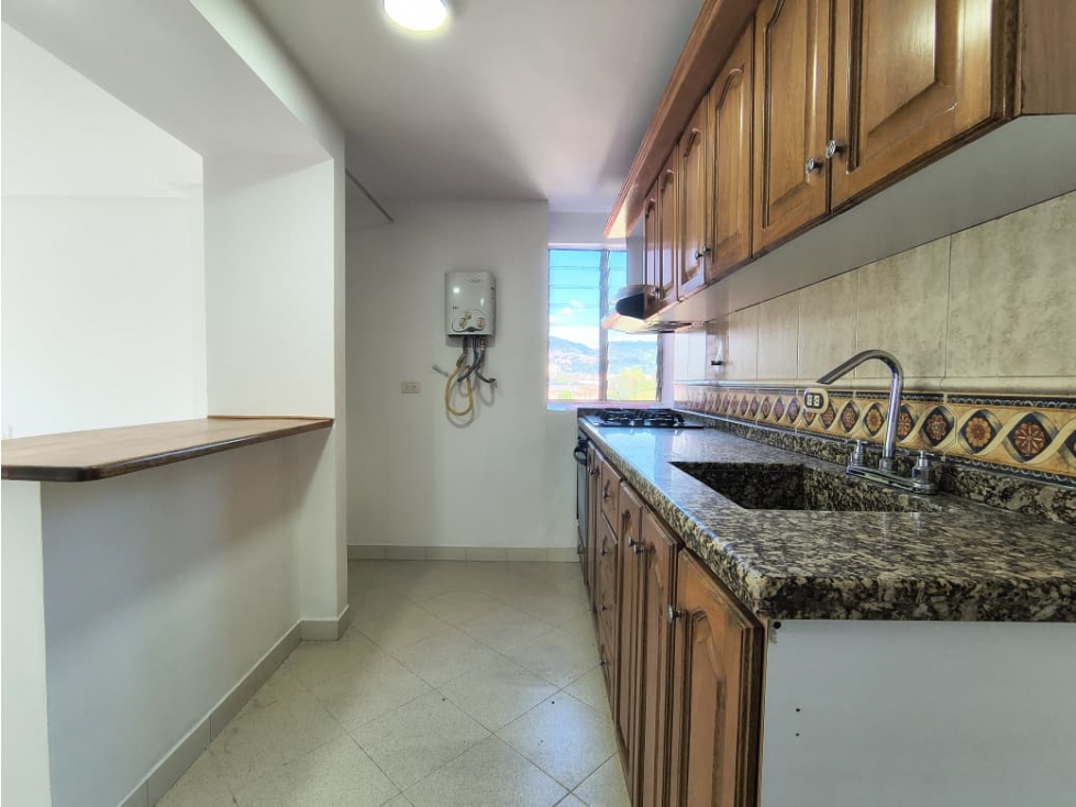 Apartaestudio en arriendo en Ciudad Real, Envigado · foto 2 de 19