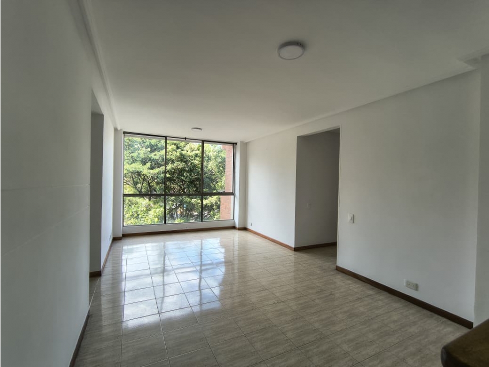 Apartaestudio en arriendo en Ciudad Real, Envigado · foto 4 de 19