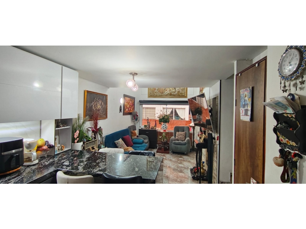 Casa en venta en Ciudad Alsacia, Bogotá · foto 11 de 24
