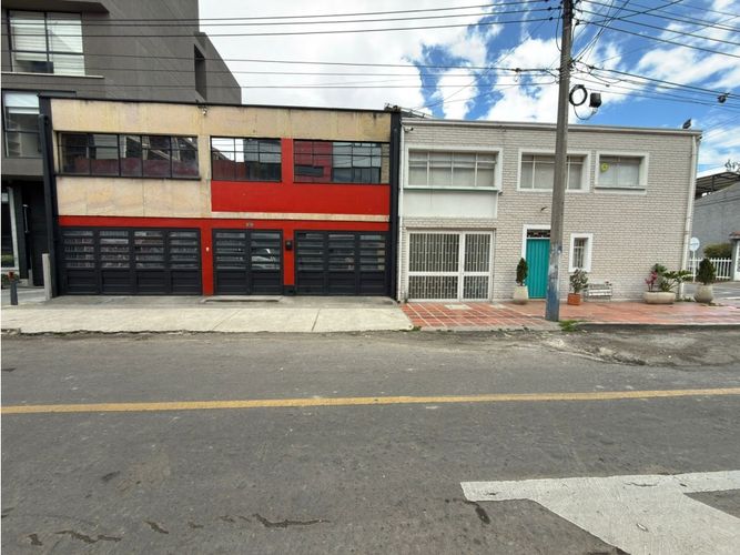 Casa de 4 alcobas en venta en El Recuerdo, Bogotá, 160 m² · foto 3 de 3