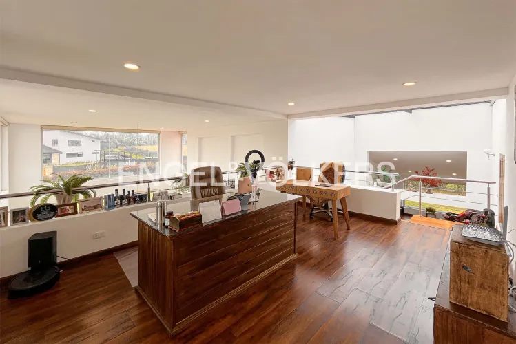 Casa de 6 alcobas en venta en Yerbabuena, Sopó, 458 m² · foto 16 de 20