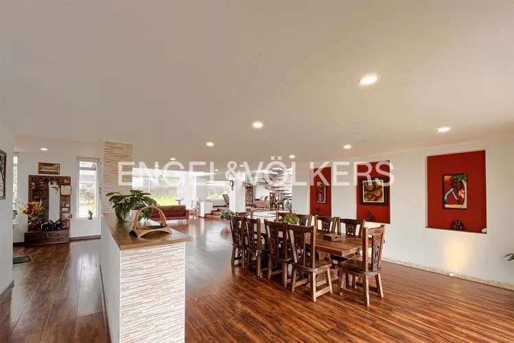 Casa de 6 alcobas en venta en Yerbabuena, Sopó, 458 m² · foto 5 de 20