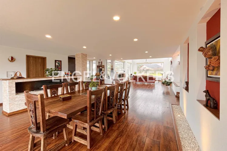 Casa de 6 alcobas en venta en Yerbabuena, Sopó, 458 m² · foto 4 de 20