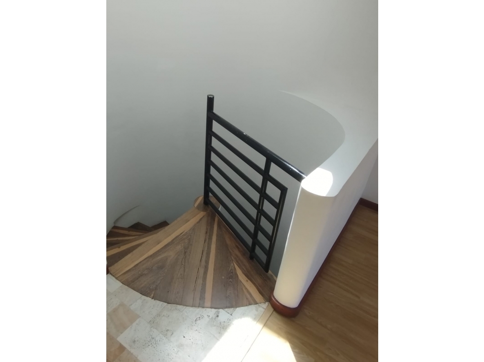 Apartamento en venta en Chicó Navarra, Bogotá · foto 5 de 18