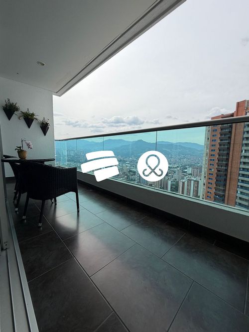 Apartamento de 3 alcobas en venta en Las Lomitas, Sabaneta, 116 m² · foto 2 de 17