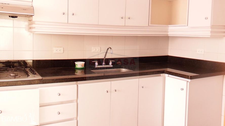 Apartamento de 4 alcobas en venta en Laureles, Medellín, 200 m² · foto 11 de 24