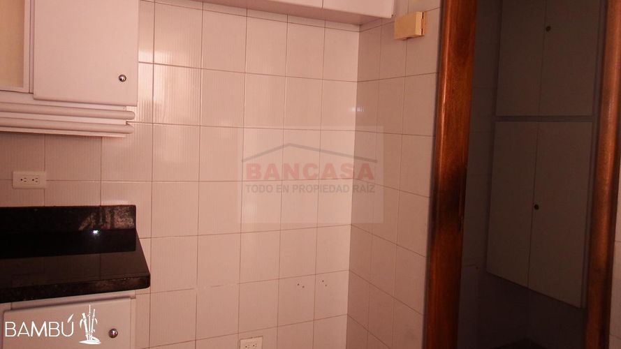 Apartamento de 4 alcobas en venta en Laureles, Medellín, 200 m² · foto 12 de 24