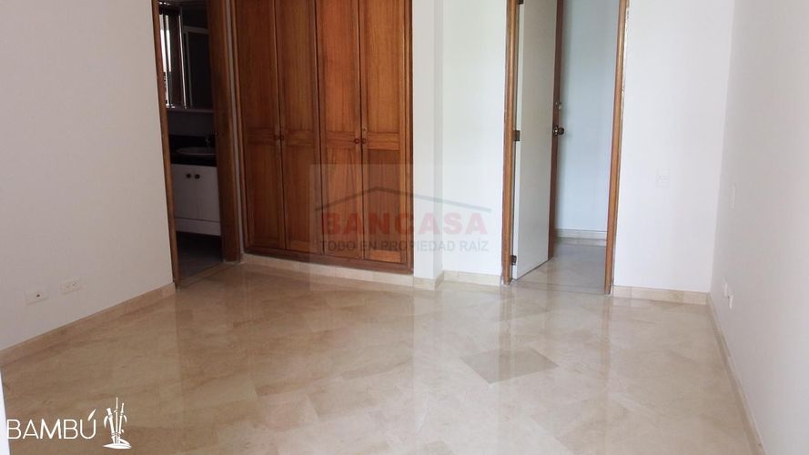 Apartamento de 4 alcobas en venta en Laureles, Medellín, 200 m² · foto 15 de 24
