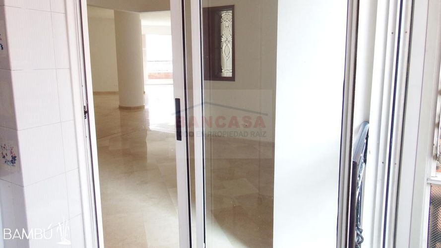 Apartamento de 4 alcobas en venta en Laureles, Medellín, 200 m² · foto 17 de 24