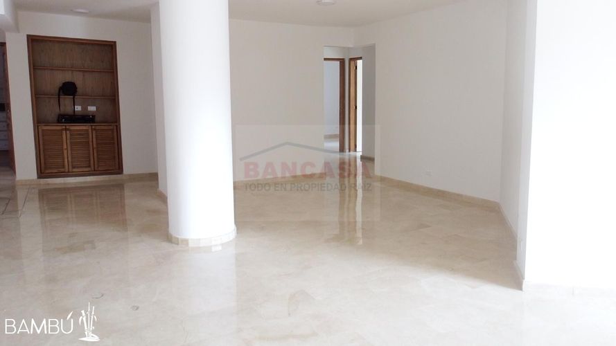 Apartamento de 4 alcobas en venta en Laureles, Medellín, 200 m² · foto 19 de 24