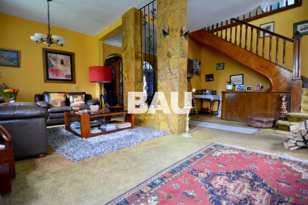 Casa en venta en Los Rosales, Bogotá · foto 3 de 24