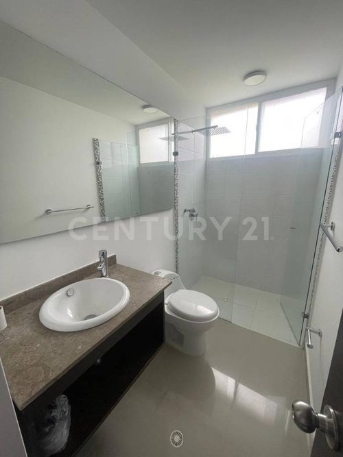 Casa de 3 alcobas en venta en El Castillo, Jamundí, 118 m² · foto 6 de 21
