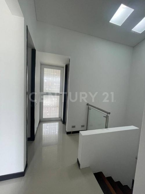 Casa de 3 alcobas en venta en El Castillo, Jamundí, 118 m² · foto 9 de 21