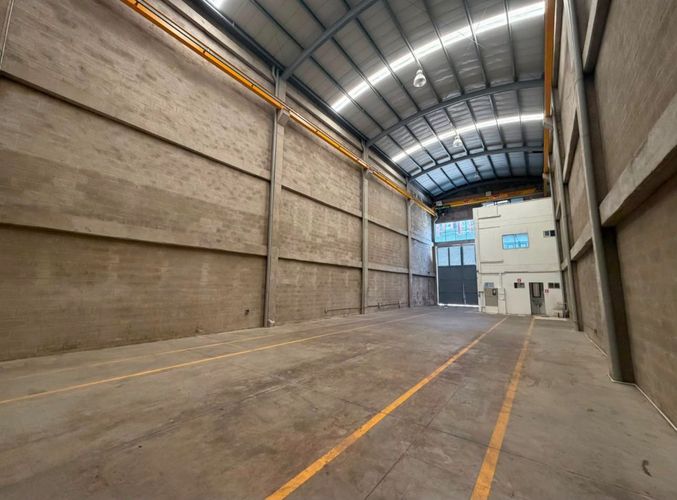 Bodega en arriendo en Zona Industrial No. 3, Itagüí, 370 m² · foto 11 de 24