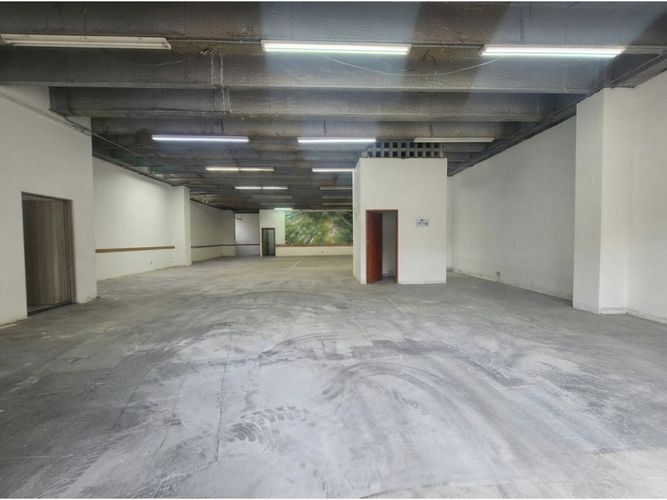 Bodega en arriendo en Primavera, Envigado, 350 m² · foto 6 de 7