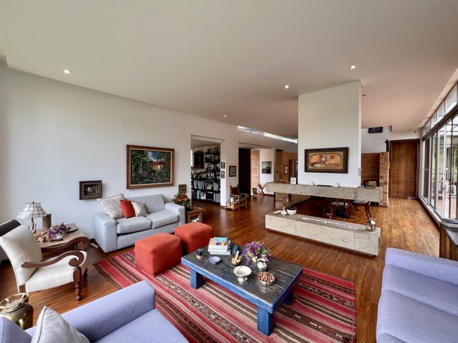 Casa de 4 alcobas en venta en Condominio Bosques Del Encenillo, La Calera, 310 m² · foto 2 de 24