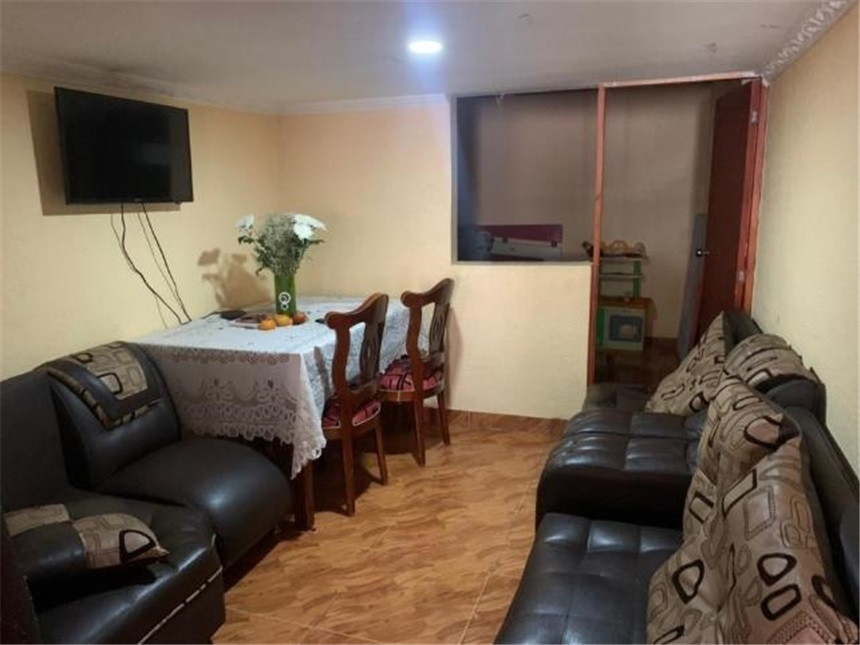 Casa en venta en Argelia, Bogotá · foto 3 de 16