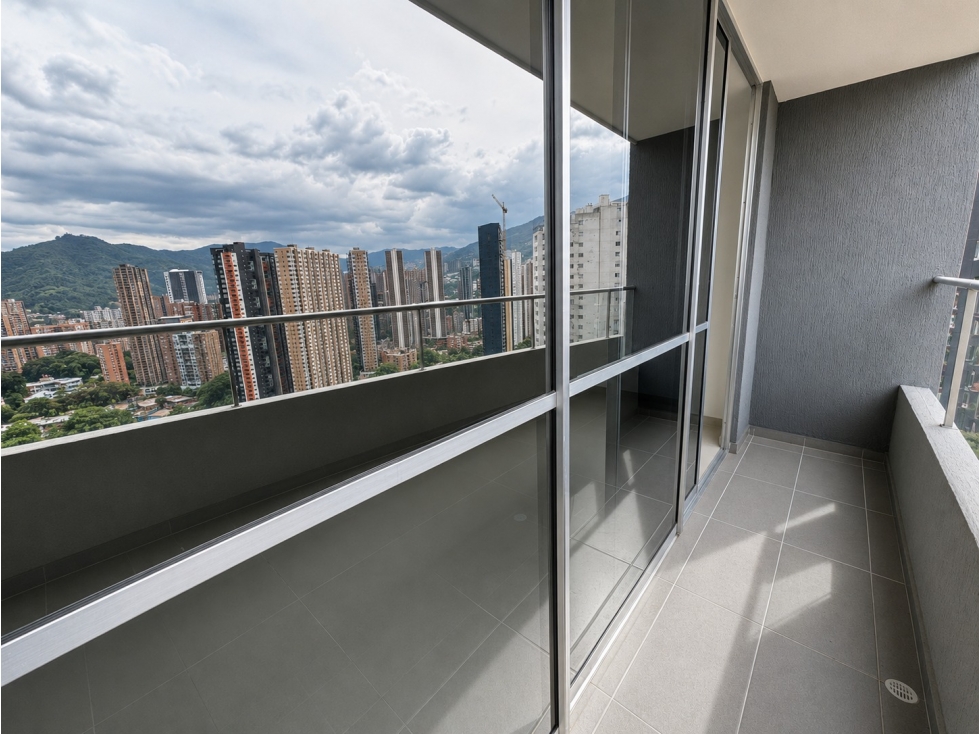 Apartamento en arriendo en La Doctora, Sabaneta · foto 2 de 17