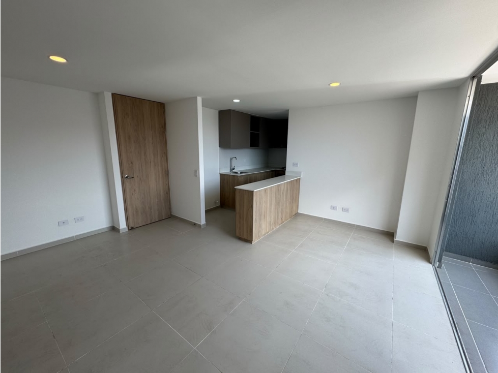 Apartamento en arriendo en La Doctora, Sabaneta · foto 5 de 17