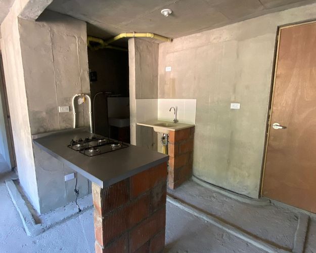 Apartamento de 2 alcobas en venta en Mayorca, Sabaneta, 55 m² · foto 3 de 12