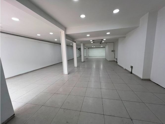 Local en arriendo en Patio Bonito, Medellín, 182 m² · foto 7 de 10