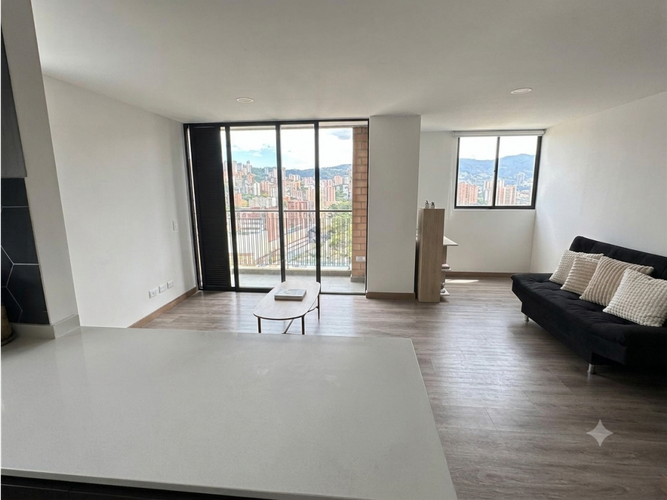 Apartamento de 2 alcobas en arriendo en Las Vegas, Envigado, 74 m² · foto 4 de 11