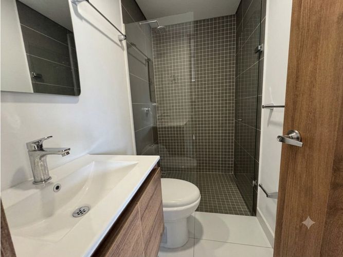 Apartamento de 2 alcobas en arriendo en Las Vegas, Envigado, 74 m² · foto 7 de 11
