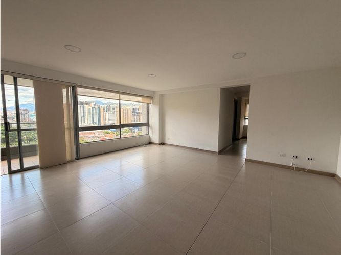 Apartamento de 3 alcobas en arriendo en El Poblado, Medellín, 101 m² · foto 5 de 15