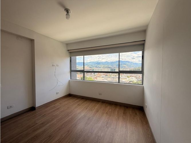 Apartamento de 3 alcobas en arriendo en El Poblado, Medellín, 101 m² · foto 8 de 15