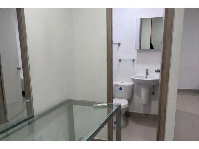 Oficina en arriendo en Parque Residencial La Sabana, Sabaneta, 32 m² · foto 9 de 11