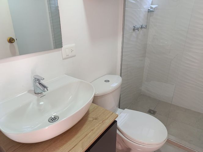 Apartamento de 3 alcobas en arriendo en El Poblado, Medellín, 65 m² · foto 14 de 15