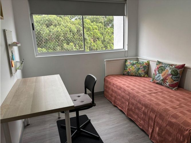Apartamento de 3 alcobas en arriendo en Loma De San Jose, Sabaneta, 72 m² · foto 9 de 14