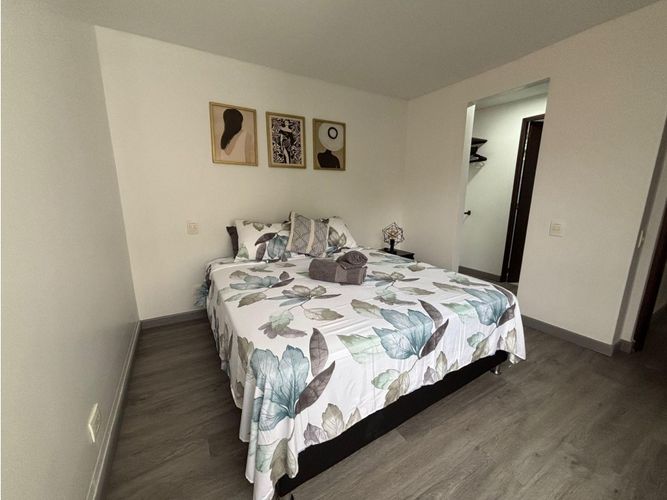 Apartamento de 3 alcobas en arriendo en Loma De San Jose, Sabaneta, 72 m² · foto 12 de 14