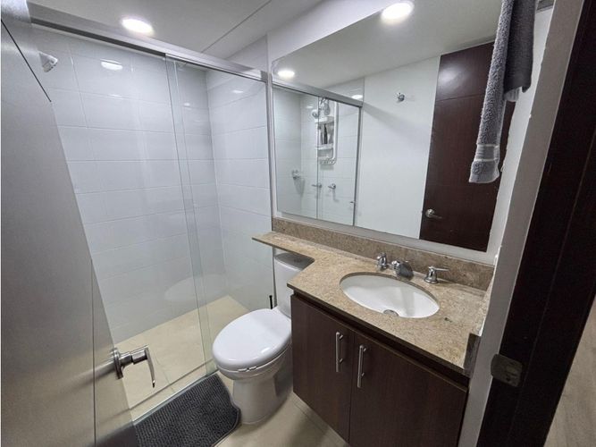 Apartamento de 3 alcobas en arriendo en Loma De San Jose, Sabaneta, 72 m² · foto 13 de 14