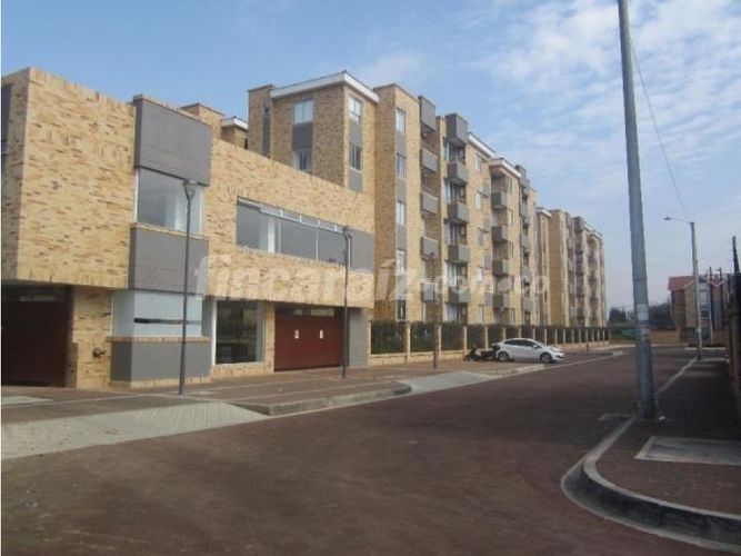 Apartamento en venta en La Estrella, Chía · foto 2 de 24