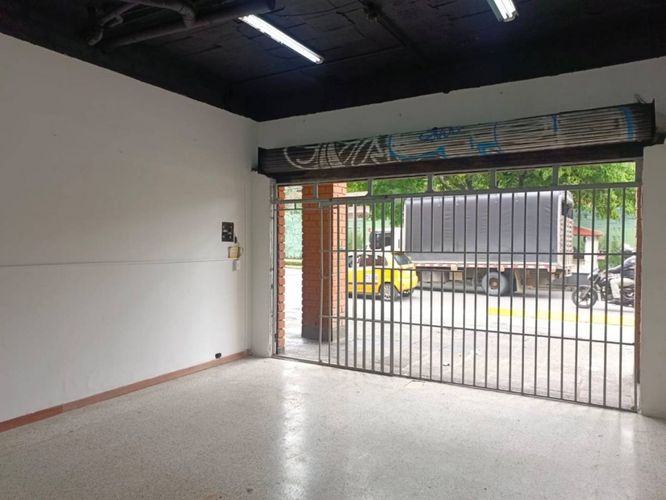 Local en arriendo en Carlos E Restrepo, Medellín, 35 m² · foto 2 de 8
