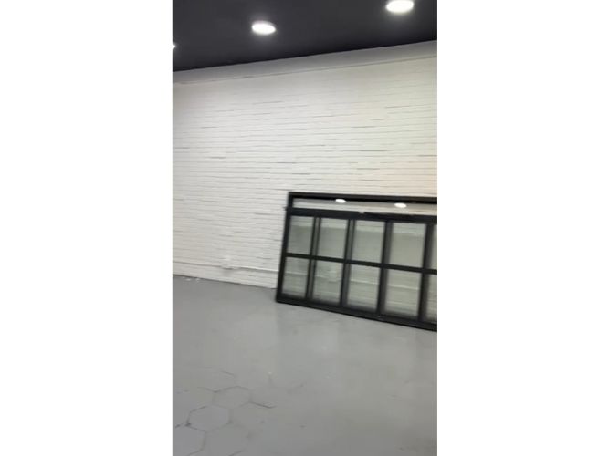 Local en arriendo en Milla De Oro, Medellín, 30 m² · foto 3 de 9
