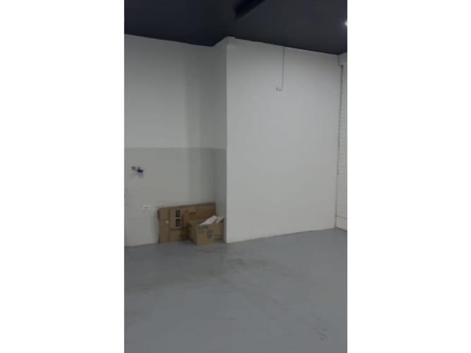 Local en arriendo en Milla De Oro, Medellín, 30 m² · foto 4 de 9