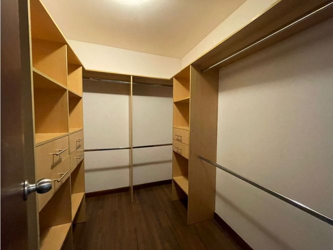 Apartamento de 2 alcobas en arriendo en Zuñiga, Envigado, 108 m² · foto 8 de 11