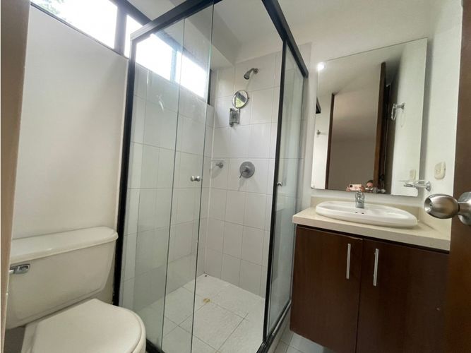 Apartamento de 2 alcobas en arriendo en Zuñiga, Envigado, 108 m² · foto 9 de 11