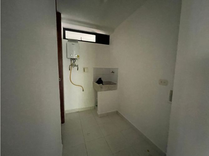Apartamento de 2 alcobas en arriendo en Zuñiga, Envigado, 108 m² · foto 10 de 11
