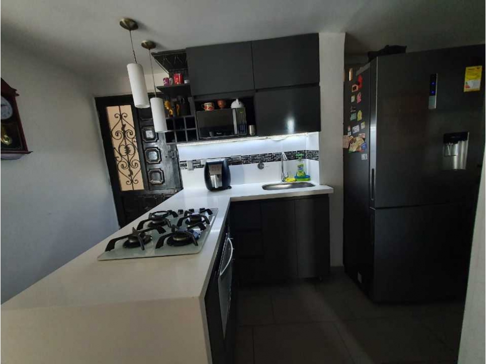 Apartamento en venta en Calasanz, Medellín · foto 3 de 10
