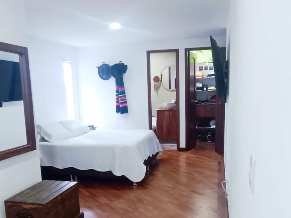 Apartamento en arriendo en El Poblado, Medellín · foto 8 de 14