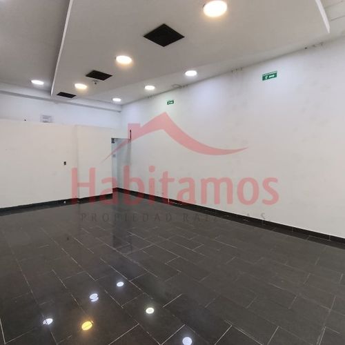Local en arriendo en El Poblado, Medellín, 50 m² · foto 2 de 10