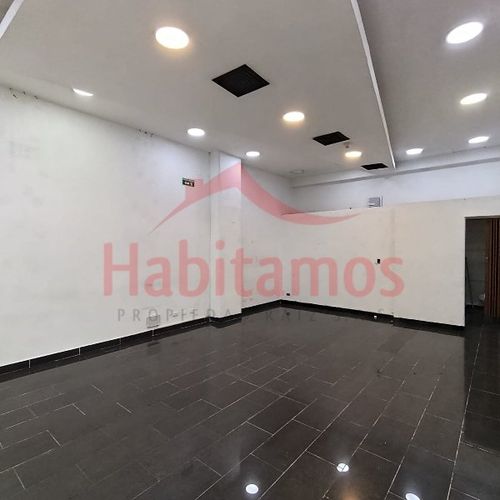 Local en arriendo en El Poblado, Medellín, 50 m² · foto 5 de 10